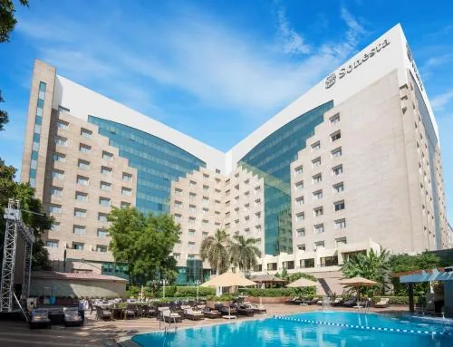 Sonesta Hotel Tower and Casino Cairo pool area